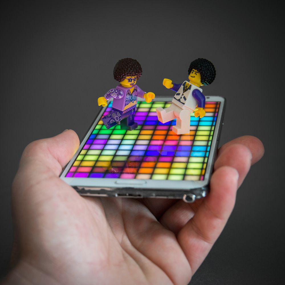 Photo de SAMSOFY a pour titre DISCO style street pop art dim : SAMSOFYprix:75