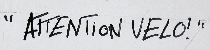 Tableau de ENCS a pour titre Attention vélo style graffiti, street art dim : ENCSprix:400