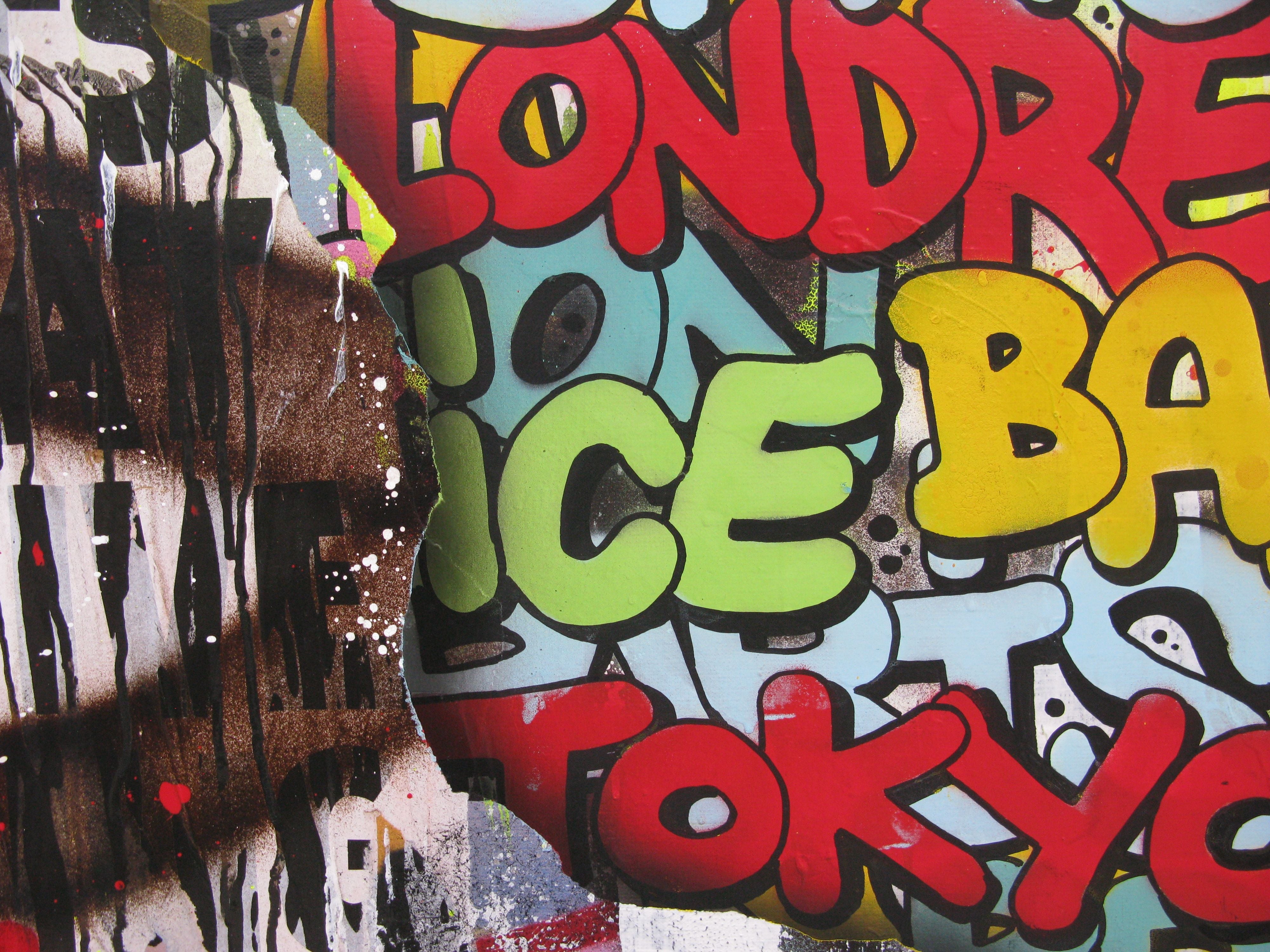 Tableau de KENY a pour titre Fight the power style graffiti, street art dim : KENYprix:800