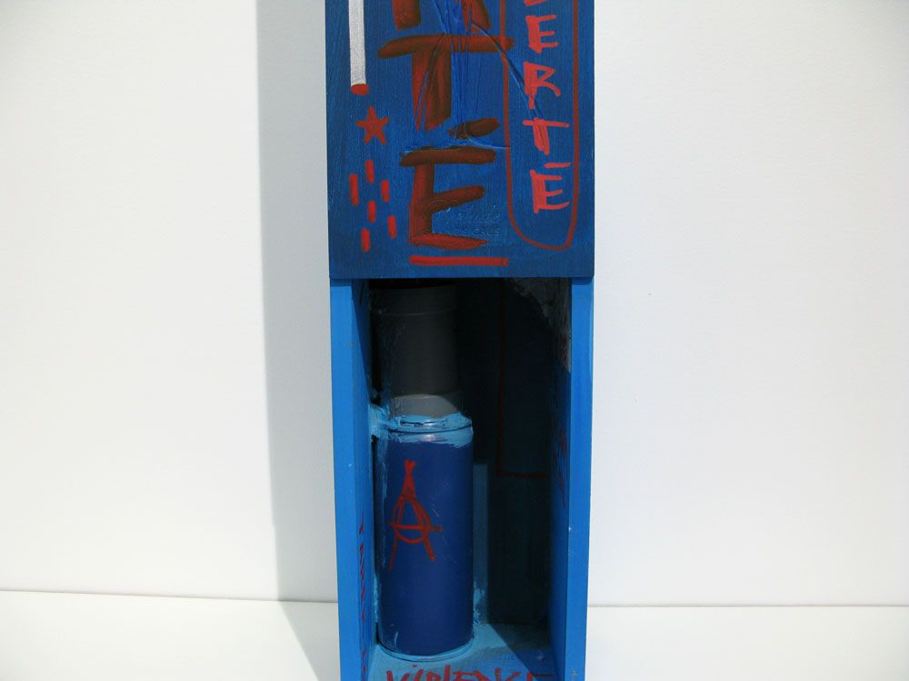 Sculpture de TAREK a pour titre Liberté style street pop art dim : TAREKprix:150