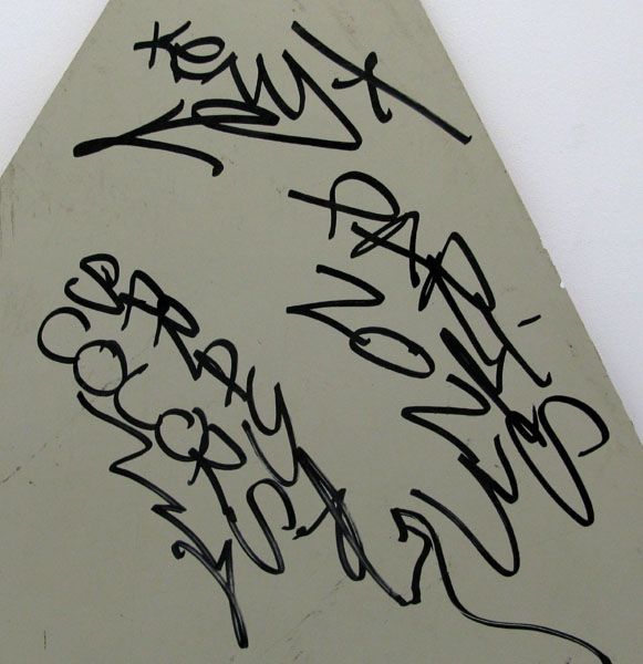 Tableau de KENY a pour titre Spray colors style graffiti, street art dim : KENYprix:400