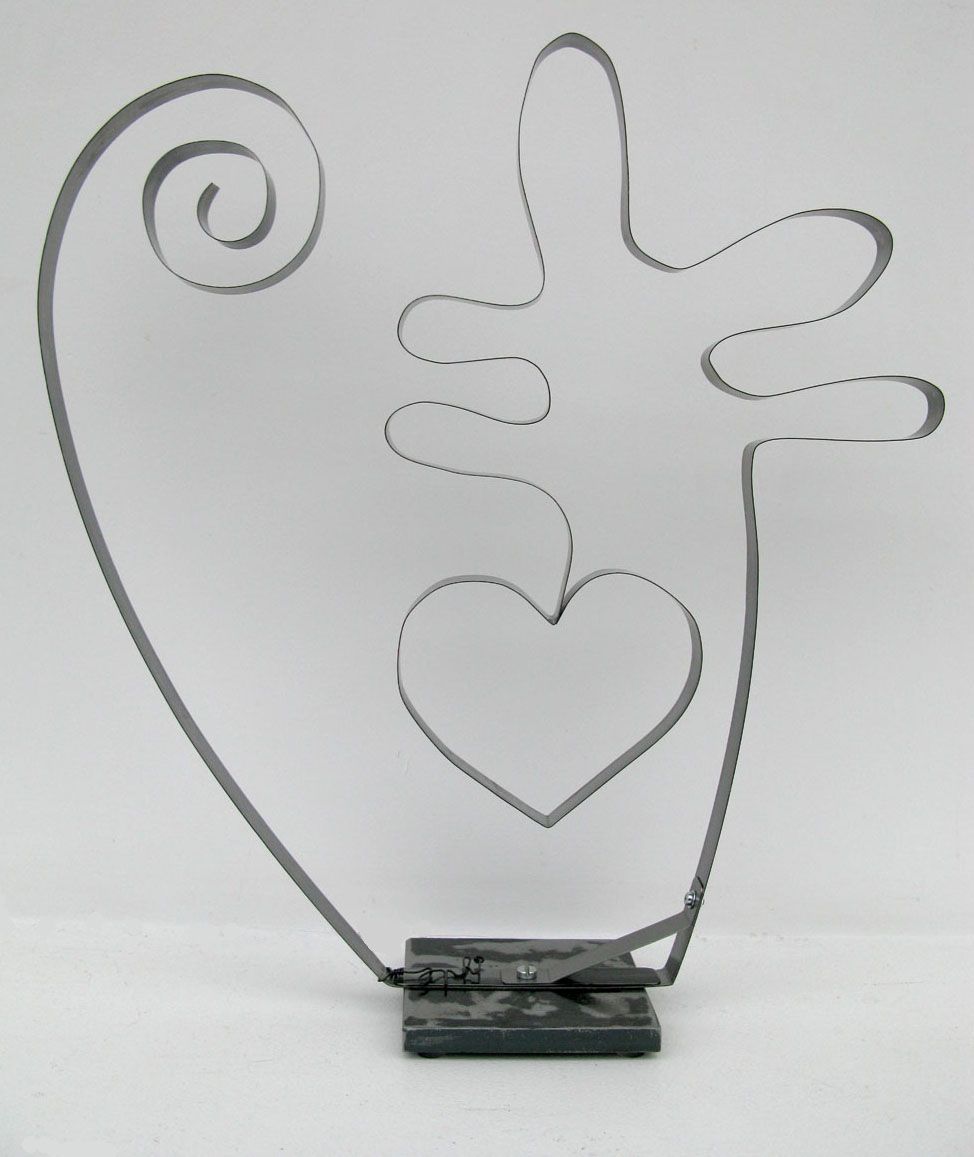 Sculpture de JPHI a pour titre Coeur mobil style figuratif dim : JPHIprix:300