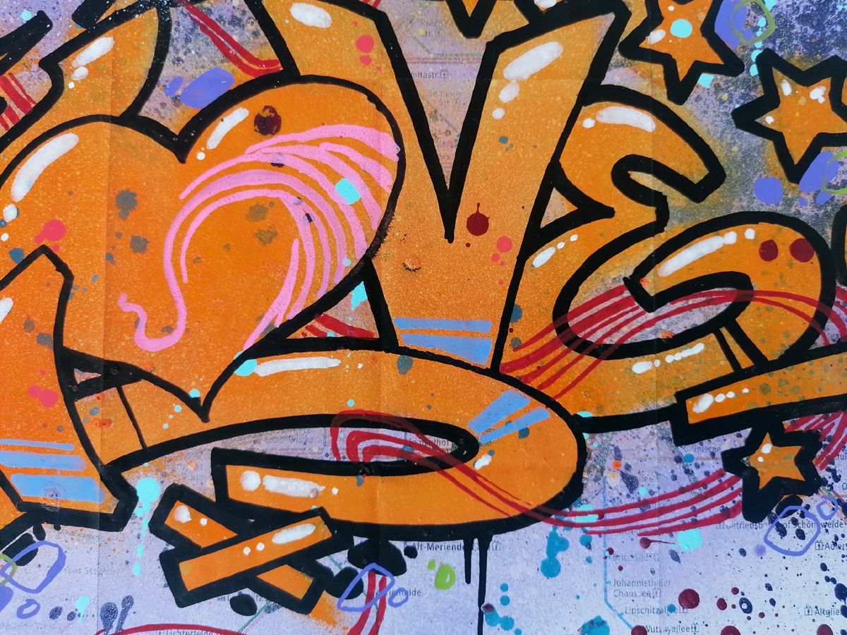 Dessin de LADY K a pour titre LOVE SUR BERLIN style street pop art dim : LADY Kprix:250