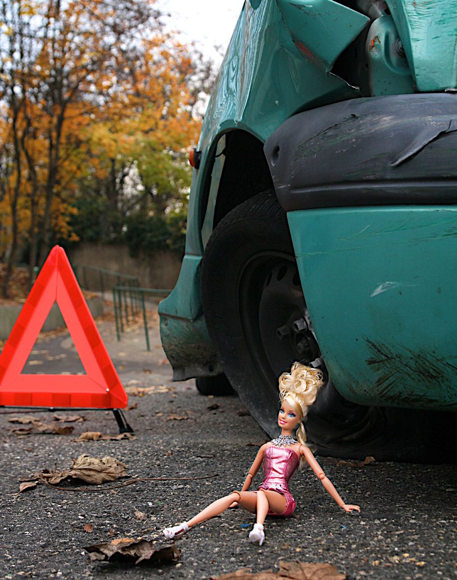 Photo de NATHALIE ROUX a pour titre ACCIDENT style figuratif dim : NATHALIE ROUXprix:60