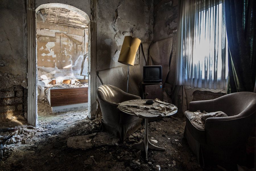 Photo de CHRISTIAN BRUNEAU a pour titre CLAIR OBSCUR style no dim : CHRISTIAN BRUNEAUprix:60