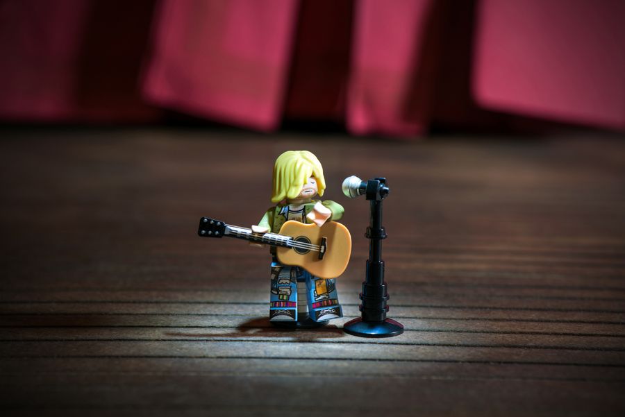 Photo de SAMSOFY a pour titre KURT COBAIN style graphique dim : SAMSOFYprix: