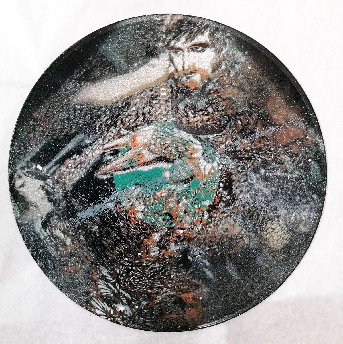 Sculpture de ARTISTE OUVRIER a pour titre QUEBEC 15 style figuratif dim : ARTISTE OUVRIERprix:200