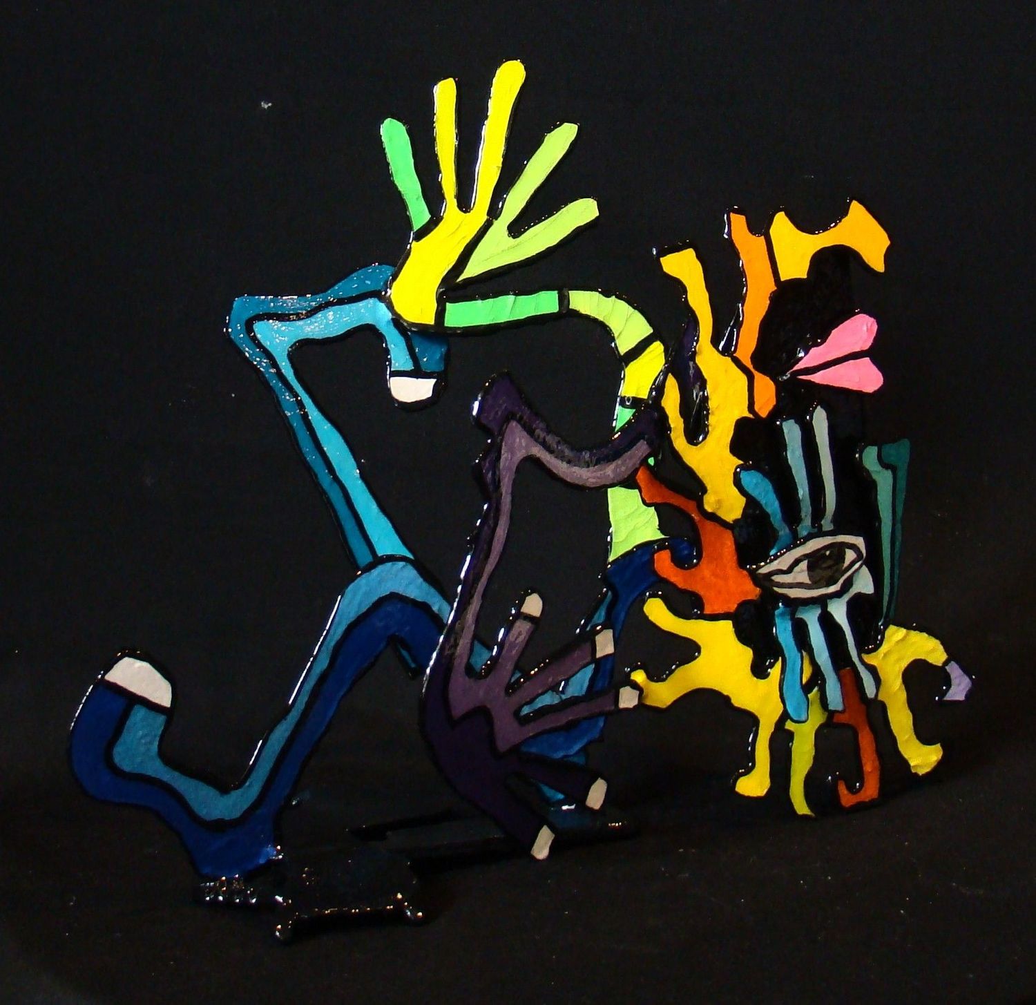 Sculpture de MICHADU a pour titre Ce Monde me renverse style graphique dim : MICHADUprix:700