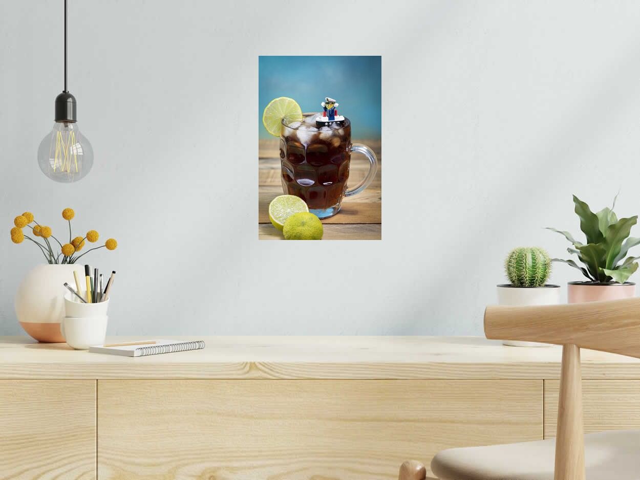 Photo de SAMSOFY a pour titre ICE-TEA TANIC style graphique dim : SAMSOFYprix:60
