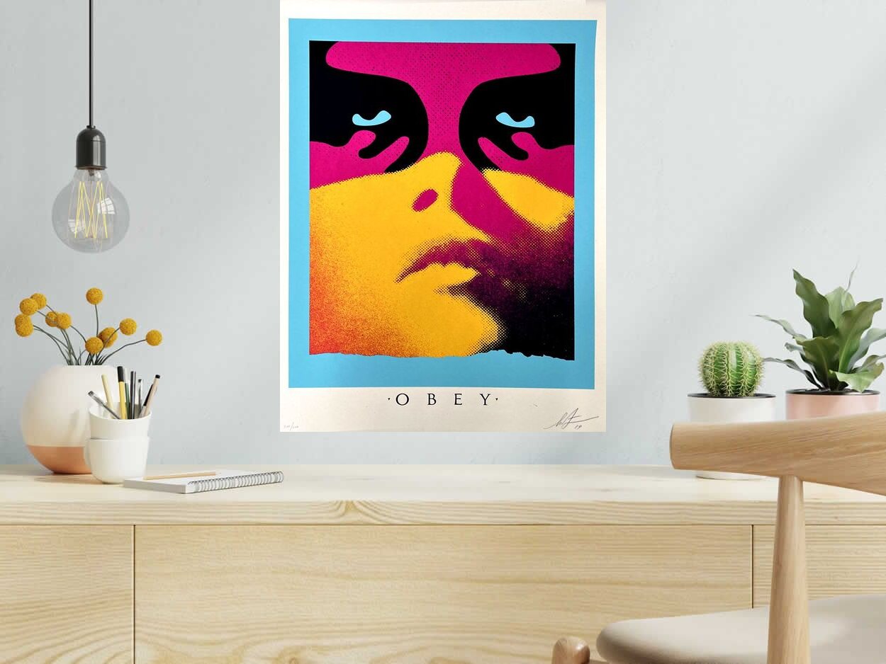 Editions d'art de OBEY : SHEPARD FAIREY a pour titre Shadow style street pop art dim : OBEY : SHEPARD FAIREY prix:400
