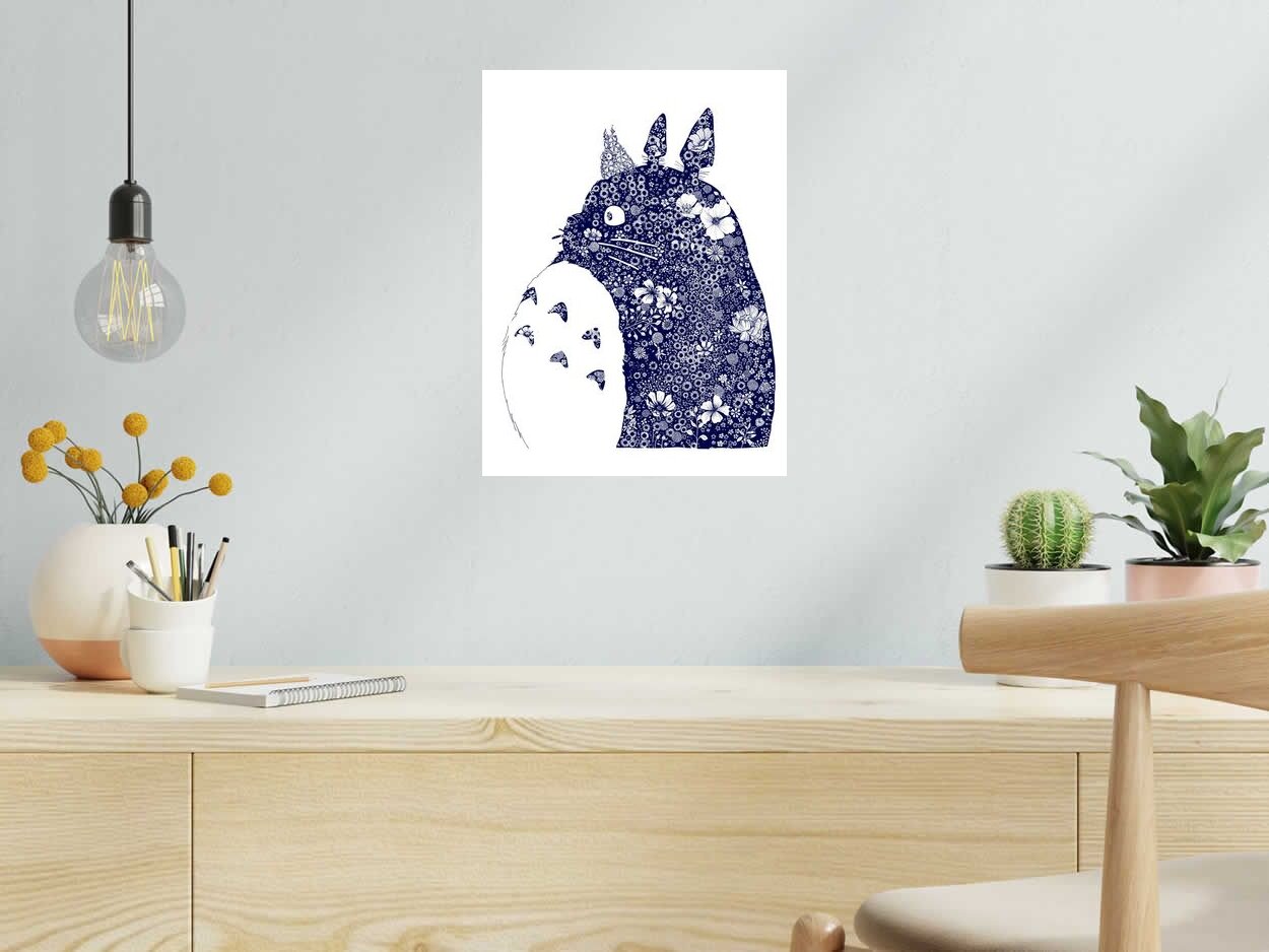 Editions d'art de CAMILLE POLI a pour titre TOTORO EN FLEURS BLEUES style figuratif, graphique dim : CAMILLE POLIprix:90