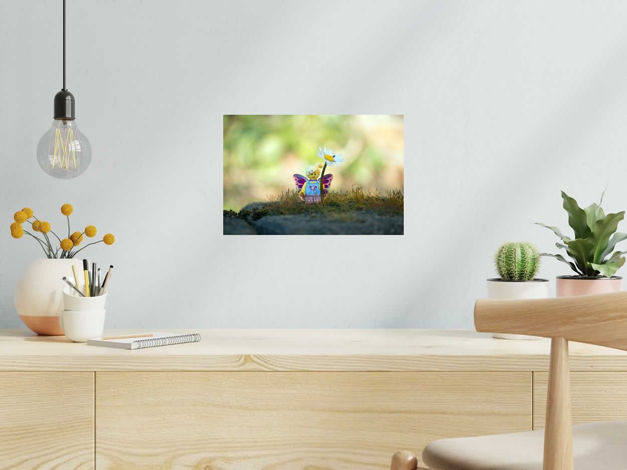 Photo de SAMSOFY a pour titre LA FILLE PAPILLON style graphique dim : SAMSOFYprix: