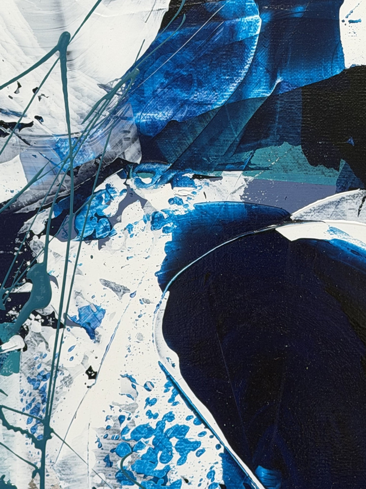 Peinture The Deep - 2 de CELINE WEBER dans un intérieur – 40 × 40 cm