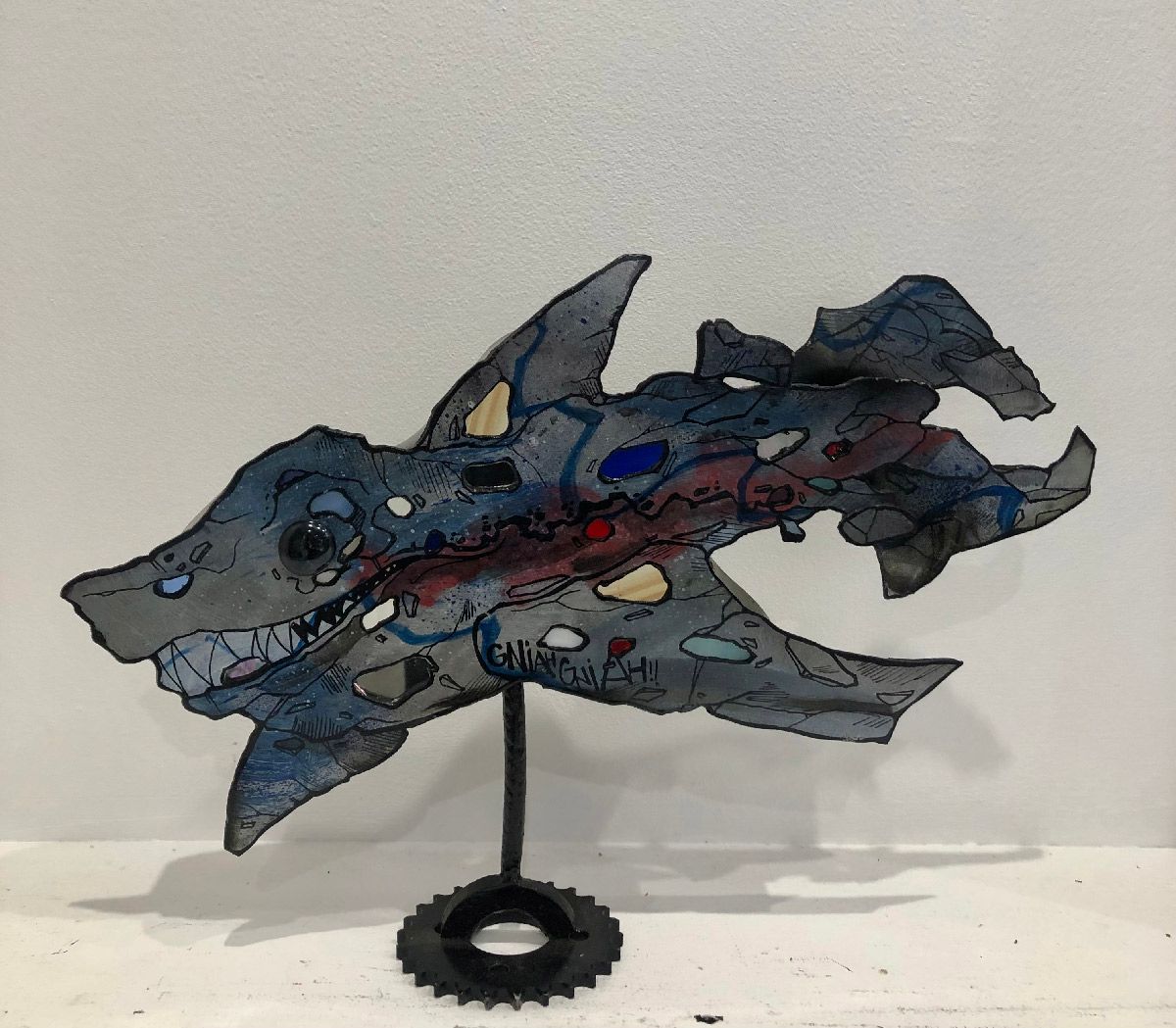 Sculpture mer petit format gris Shark – EMER – 36 × 27 cm