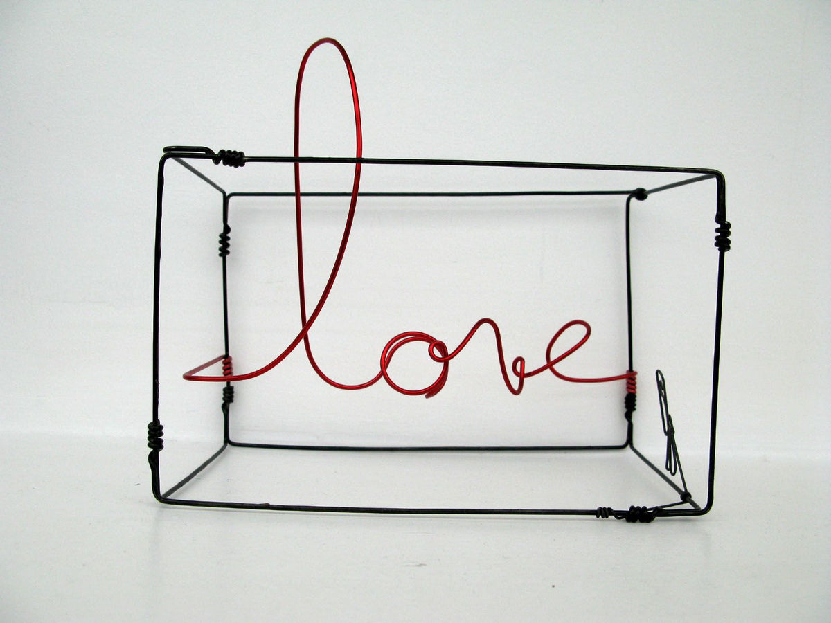 Sculpture petit format rouge LOVE RED – JPHI – 16 × 18 cm