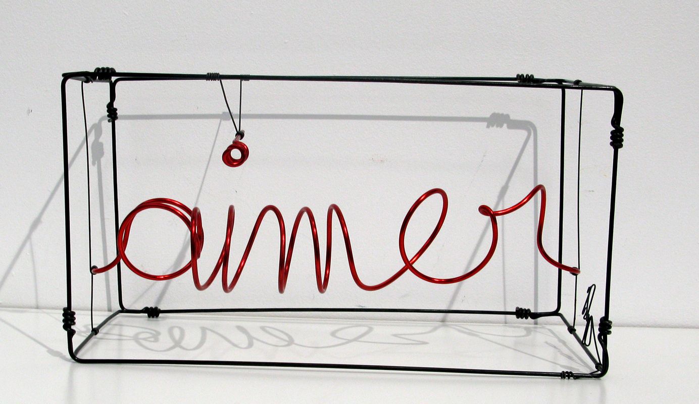 Sculpture de JPHI a pour titre Aimer Rouge grand 1 style figuratif dim : JPHIprix:300
