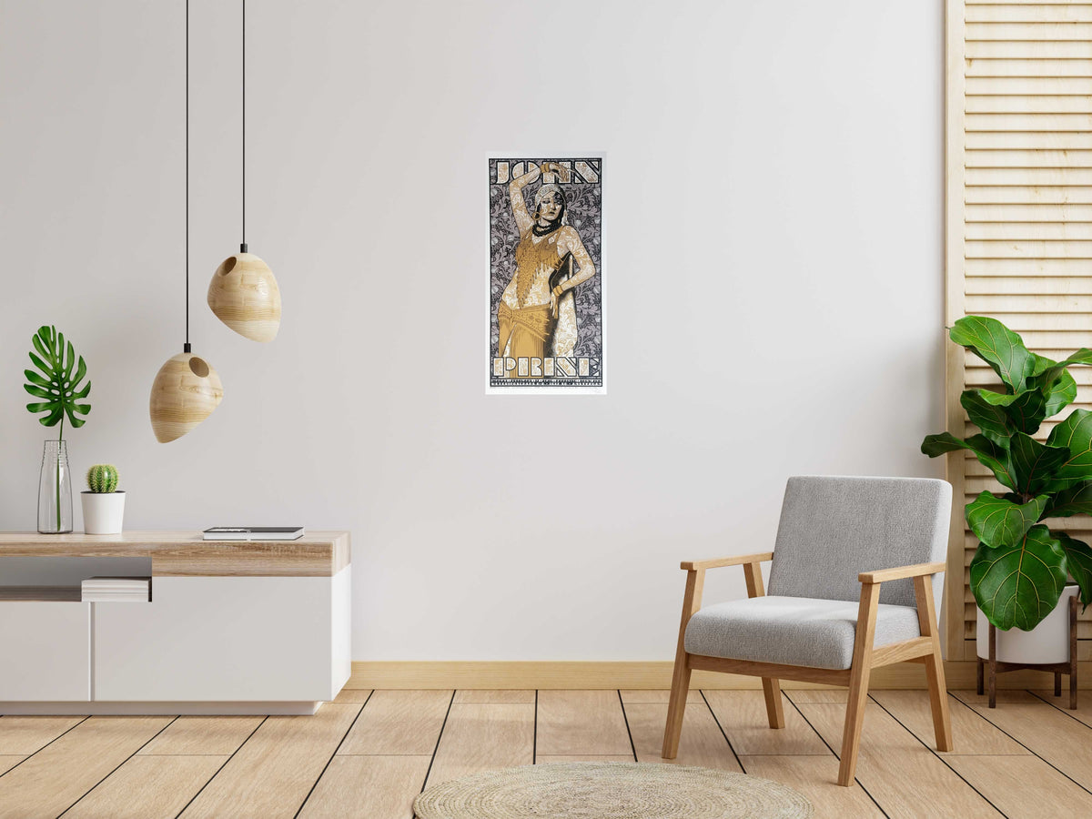 Serigraphie JOHN PRINE test gold et bronze de CHUCK SPERRY dans un intérieur – 44 × 89 cm