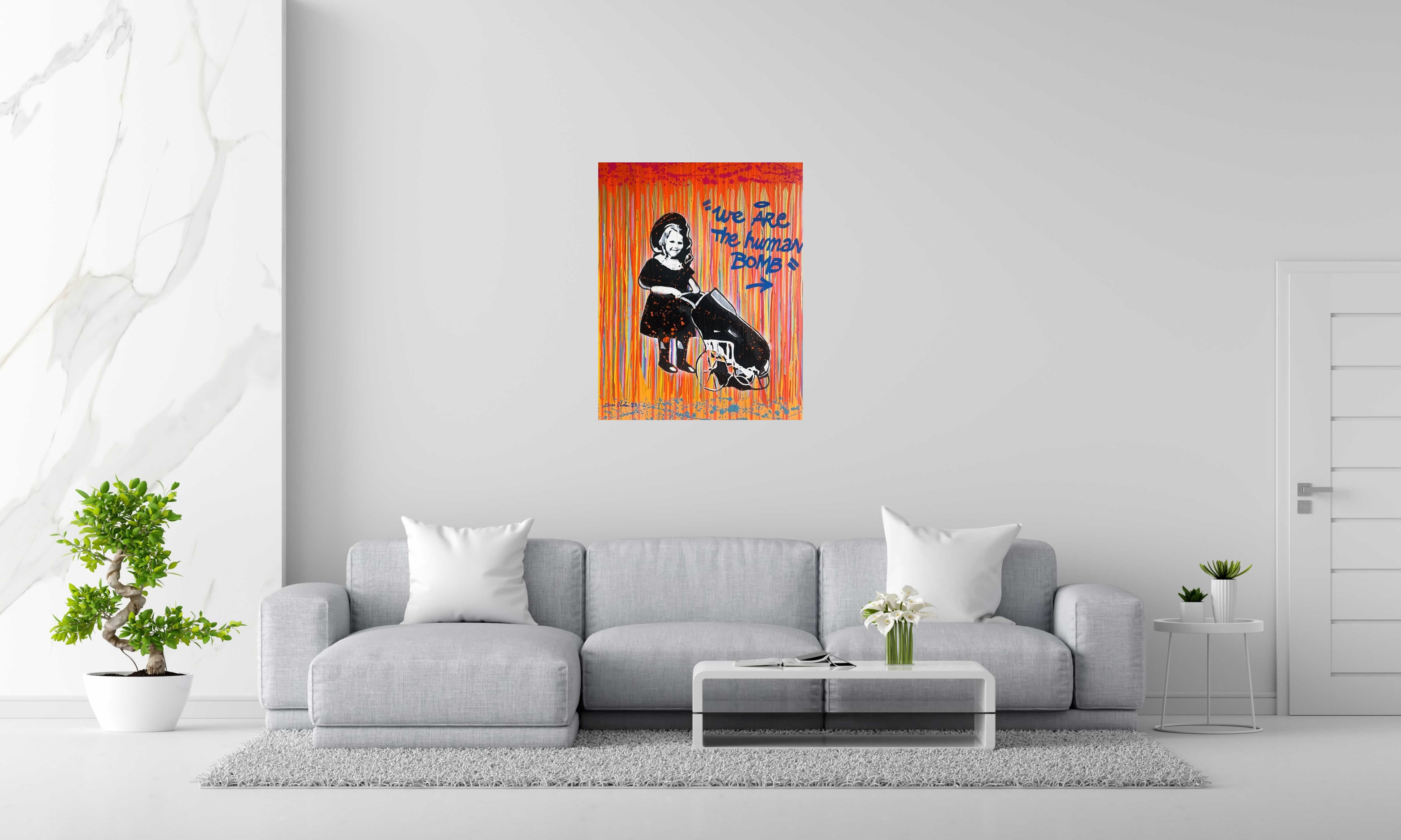 Tableau We are the human bomb de SARA CHELOU dans un intérieur – 73 × 92 cm