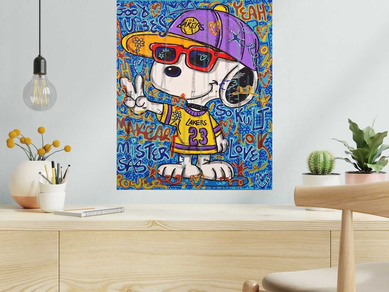 Tableau Good vibes Snoopy de RICO SAB dans un intérieur – 50 × 61 cm