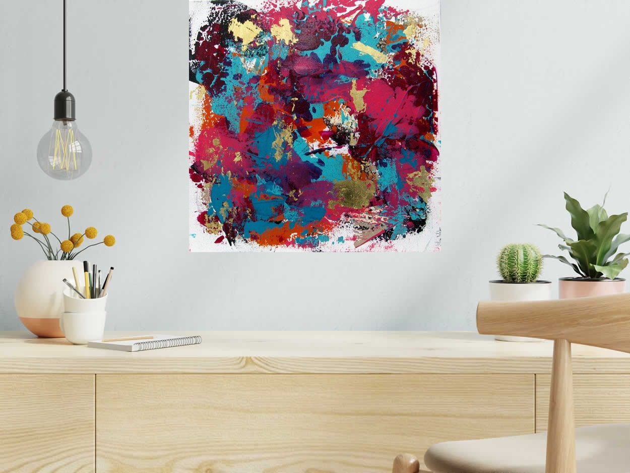 Toile MURMURES INCANDESCENTS 1 de CELINE WEBER dans un intérieur – 50 × 50 cm