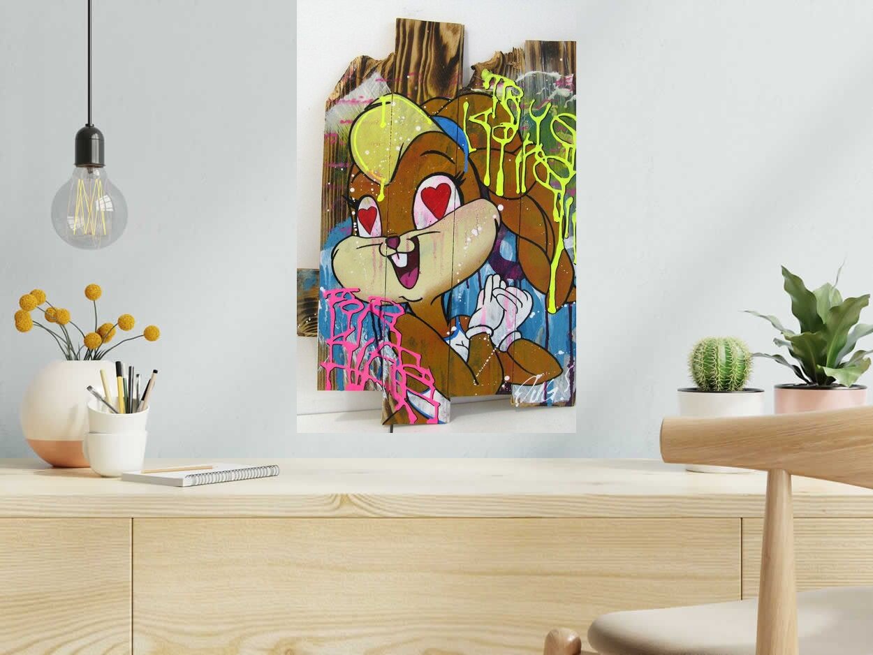 Toile LOVE RABBIT de JUG dans un intérieur – 62 × 40 cm