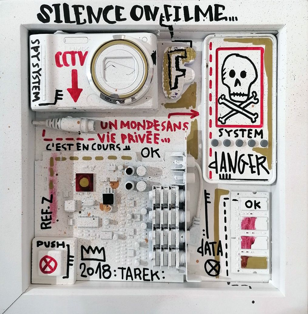 Sculpture de TAREK a pour titre  CCTV style graphique dim : TAREKprix:350