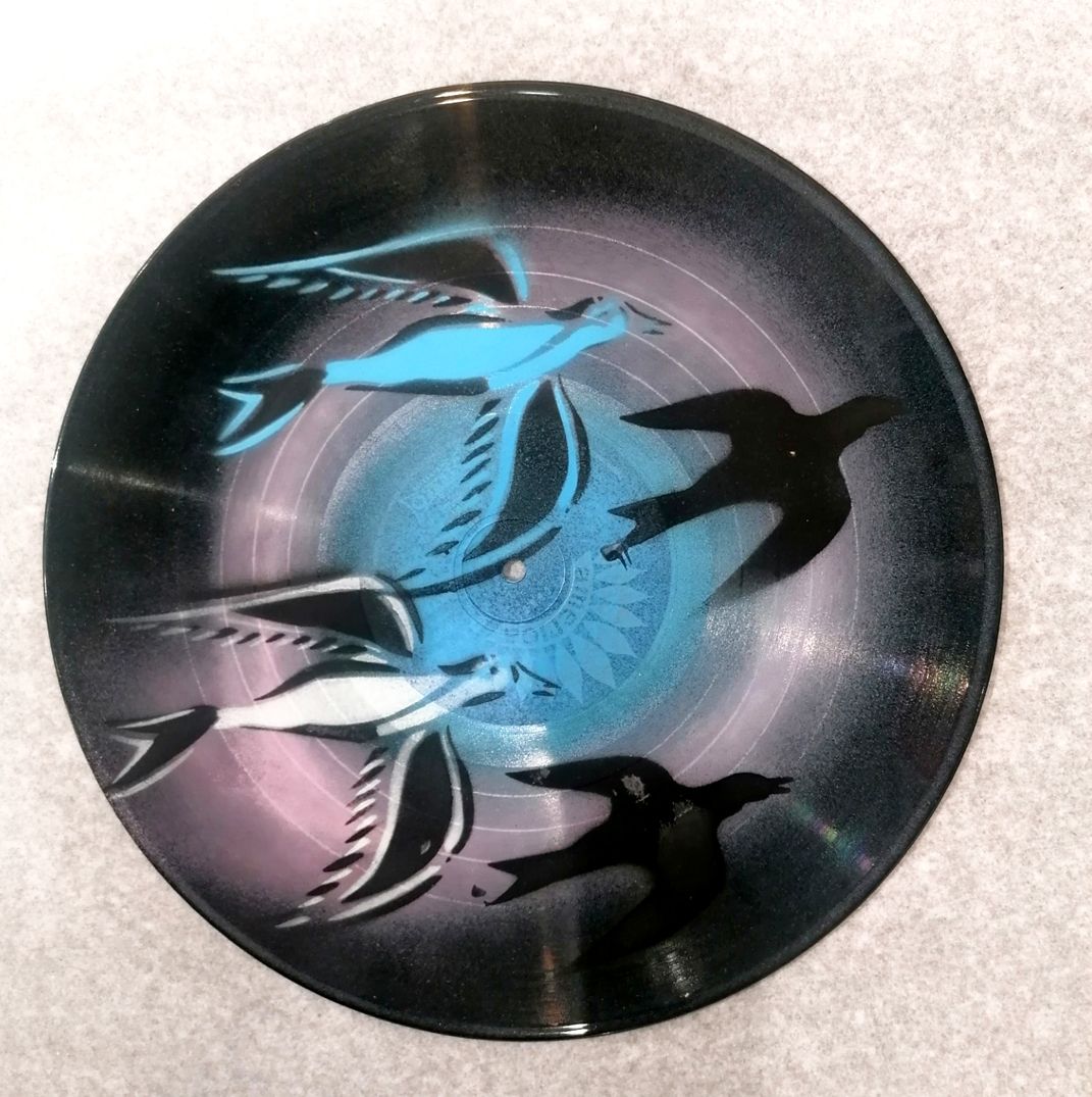 Sculpture de ARTISTE OUVRIER a pour titre  DOUBLE BIRDY style figuratif dim : ARTISTE OUVRIERprix:200