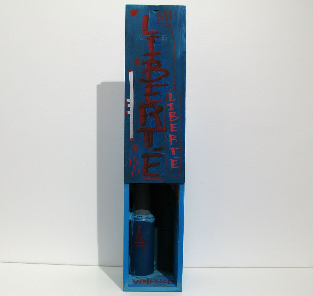 Sculpture de TAREK a pour titre  Liberté style street pop art dim : TAREKprix:150