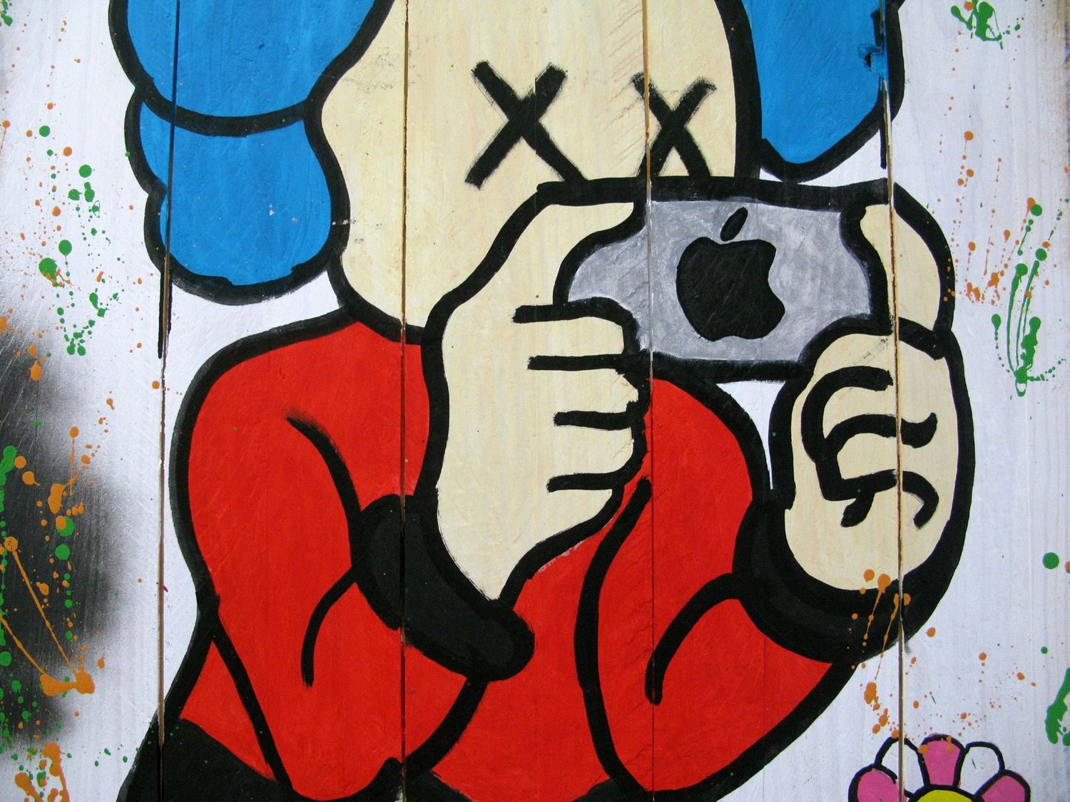 Tableau de VIDIZ a pour titre  KAWS APPLE style graphique dim : VIDIZprix:600