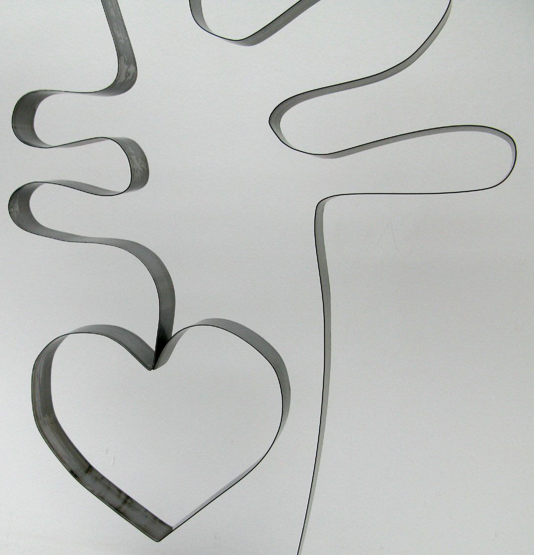Sculpture de JPHI a pour titre  Coeur mobil style figuratif dim : JPHIprix:300