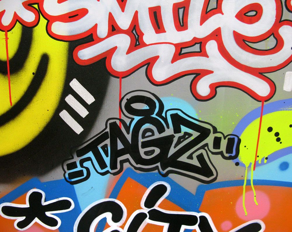 Tableau de KENY a pour titre  CITY LOVER style graffiti, street art dim : KENYprix:550