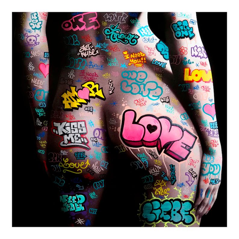 Editions d'art de BLACH a pour titre  VIC  Kiss my Ass style graffiti, street art dim : BLACHprix:70