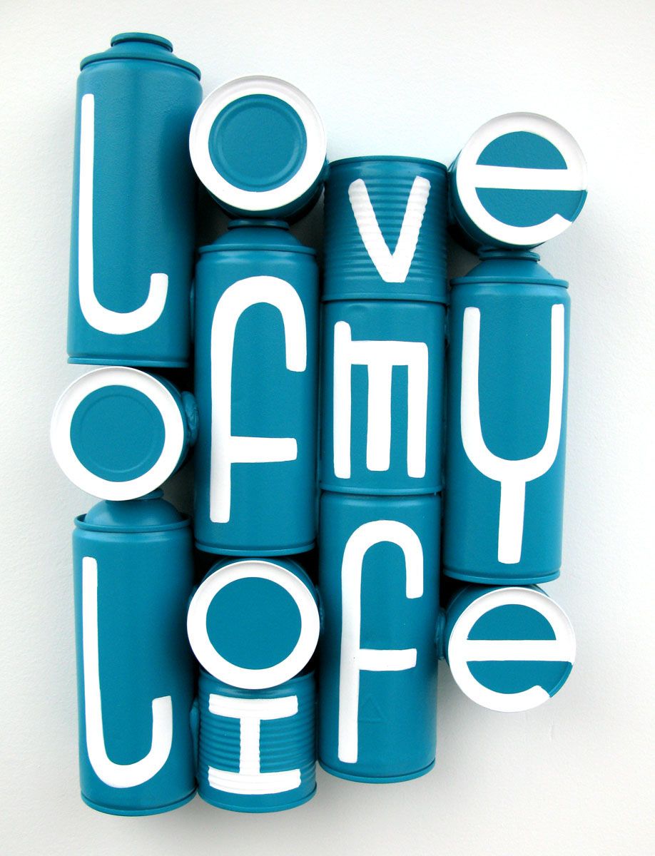 Sculpture de ME LATA a pour titre  Love of my life style graffiti, street pop art dim : ME LATAprix:400