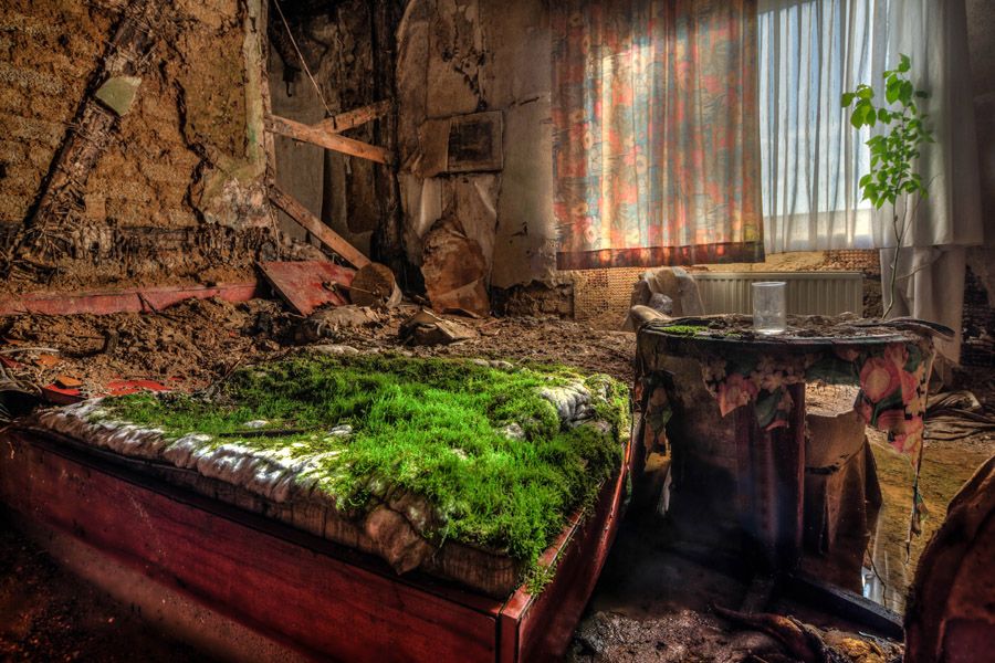 Photo de CHRISTIAN BRUNEAU a pour titre  RESURRECTION style no dim : CHRISTIAN BRUNEAUprix:60