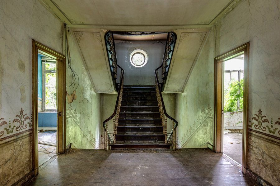 Photo de CHRISTIAN BRUNEAU a pour titre  VIS A VIS style no dim : CHRISTIAN BRUNEAUprix:60