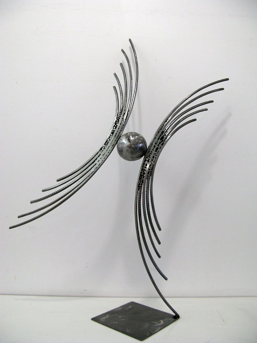 Sculpture de SERGE GUARNIERI a pour titre  PULSAR 4 style graphique dim : SERGE GUARNIERIprix: