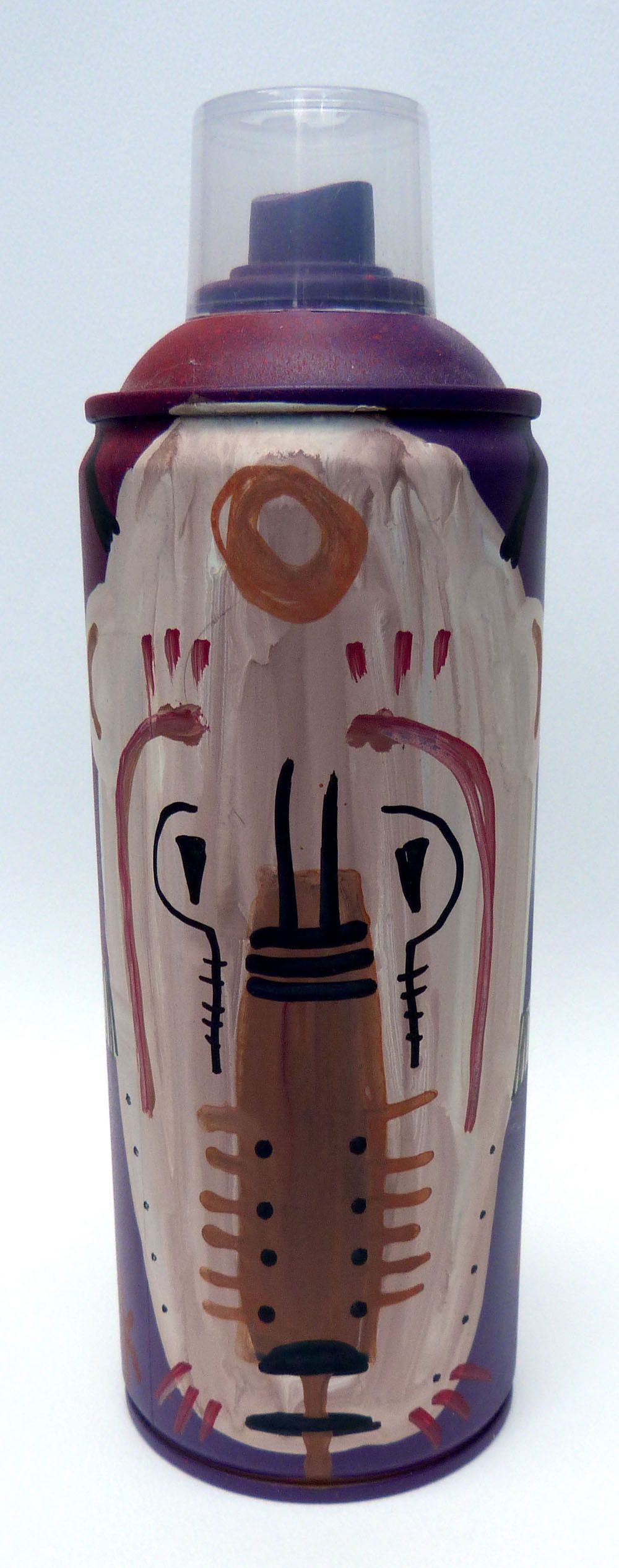 Sculpture de TAREK a pour titre  BOMBE 5 style graphique dim : TAREKprix: