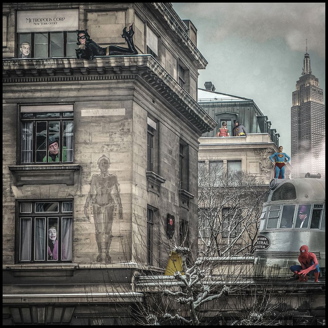 Digigraphie petit format Bat visite à Peter Parker – OliR – 30 × 30 cm