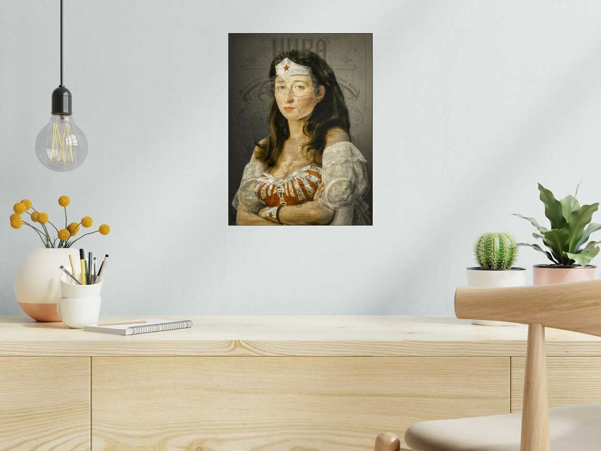 Digigraphie Wonderlady de OliR dans un intérieur – 30 × 40 cm