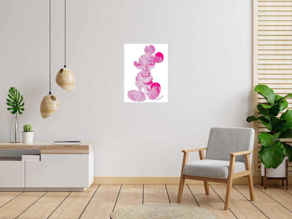 Estampe MICKEY MONROE rose de WAWAPOD dans un intérieur – 60 × 80 cm