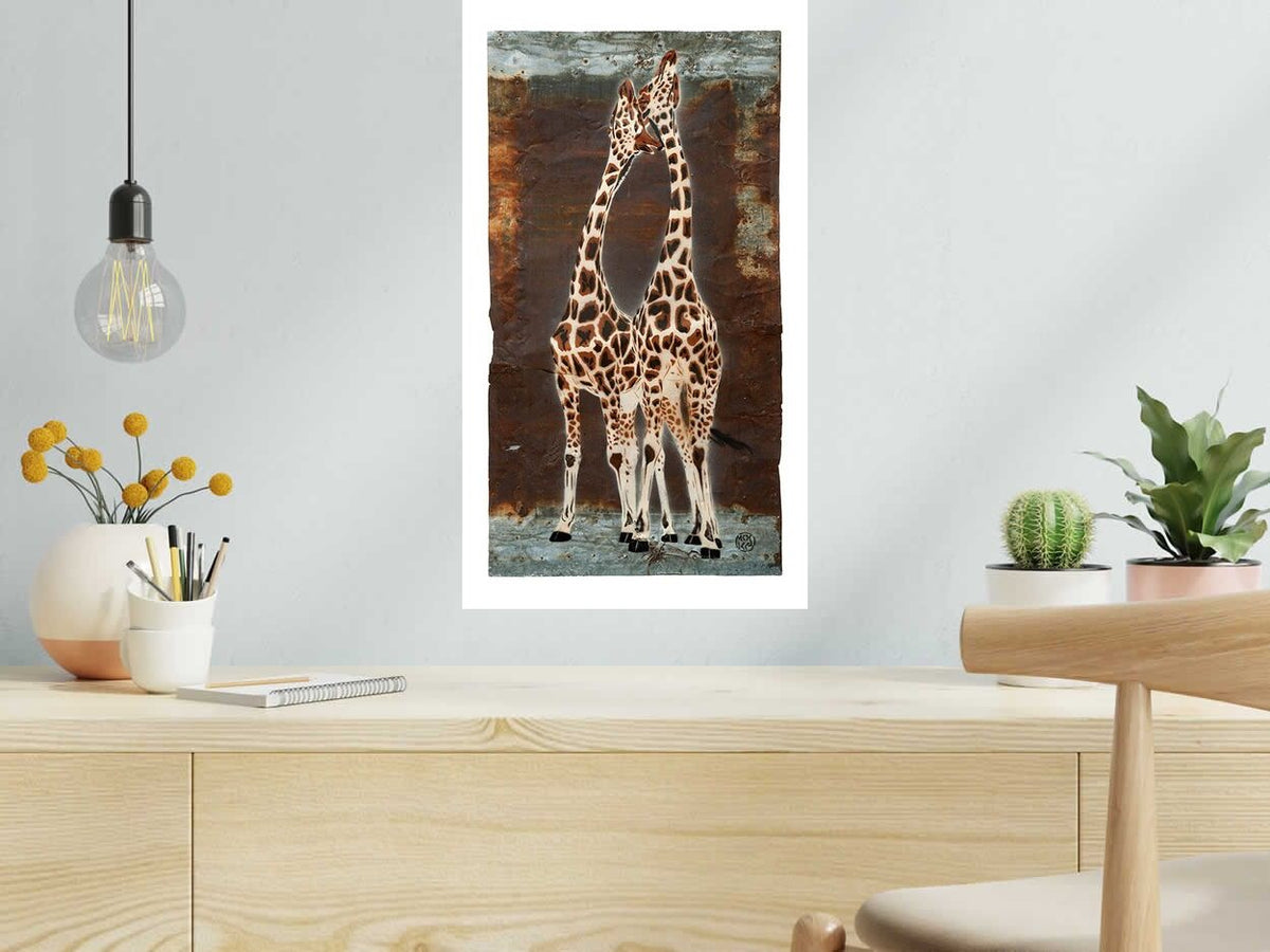 Estampe 2 GIRAFES RECTO de MOSKO dans un intérieur – 34 × 60 cm