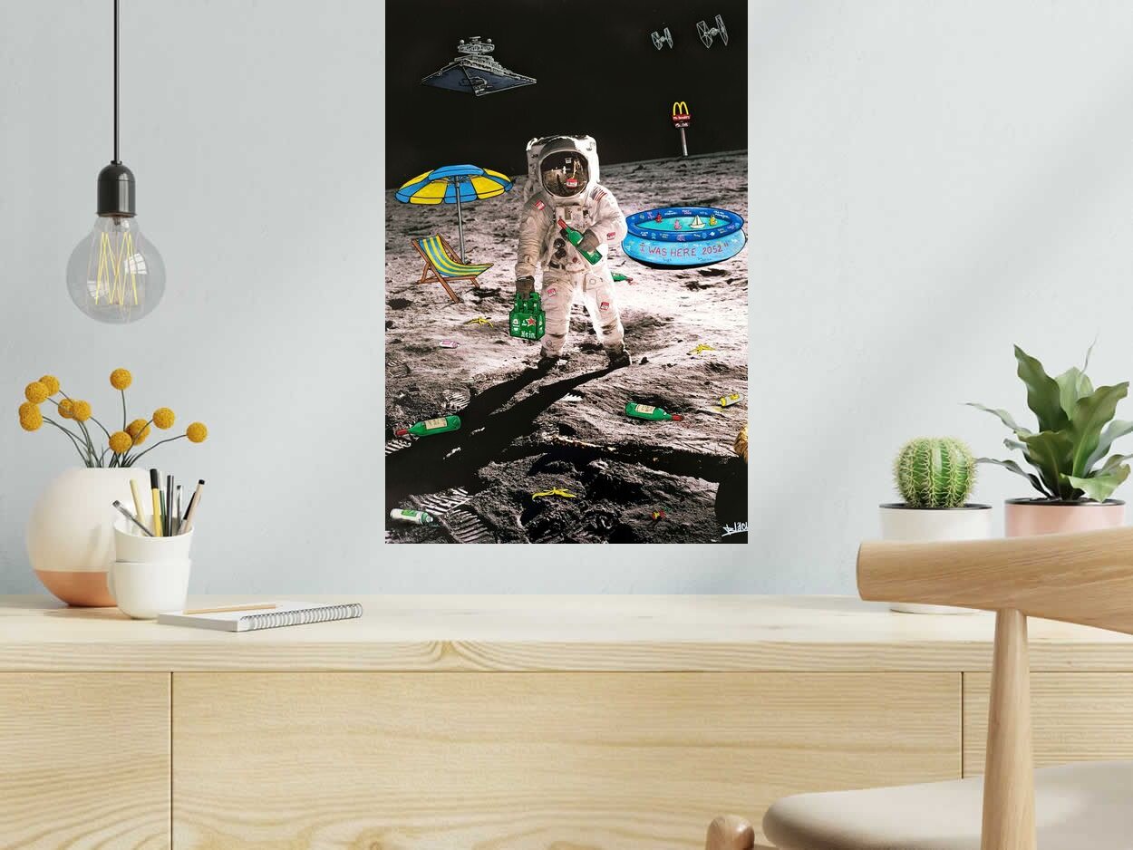 Editions d'art de BLACH a pour titre  Moon Colonization style street art dim : BLACHprix:100