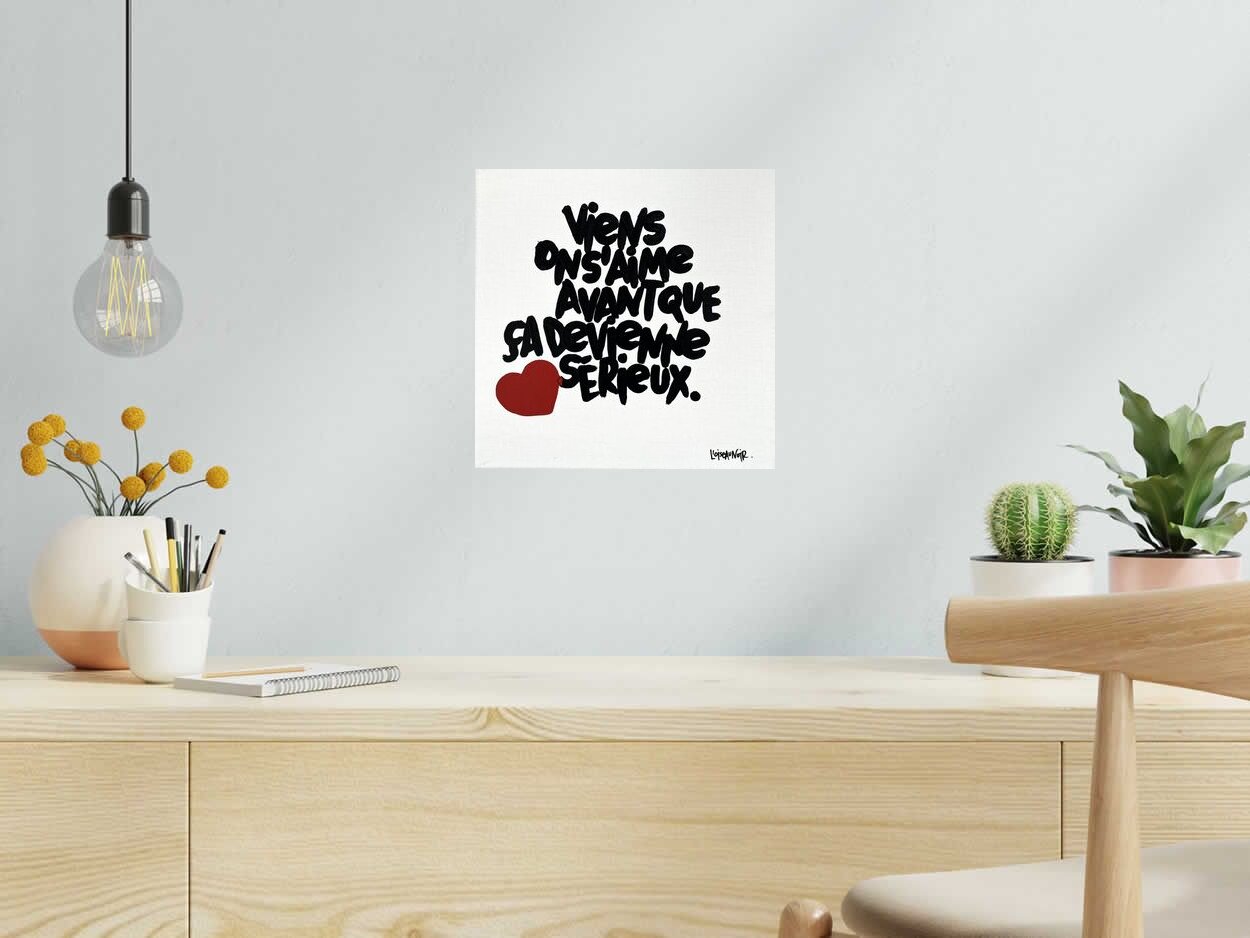 Peinture Serieux de L'OISEAU NOIR dans un intérieur – 30 × 30 cm