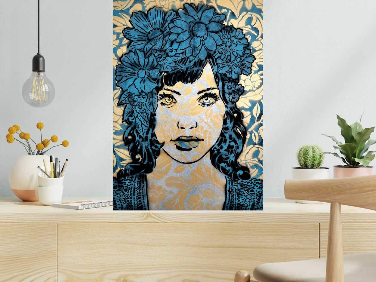 Peinture BLUE EMPATHY de CHUCK SPERRY dans un intérieur – 50 × 70 cm