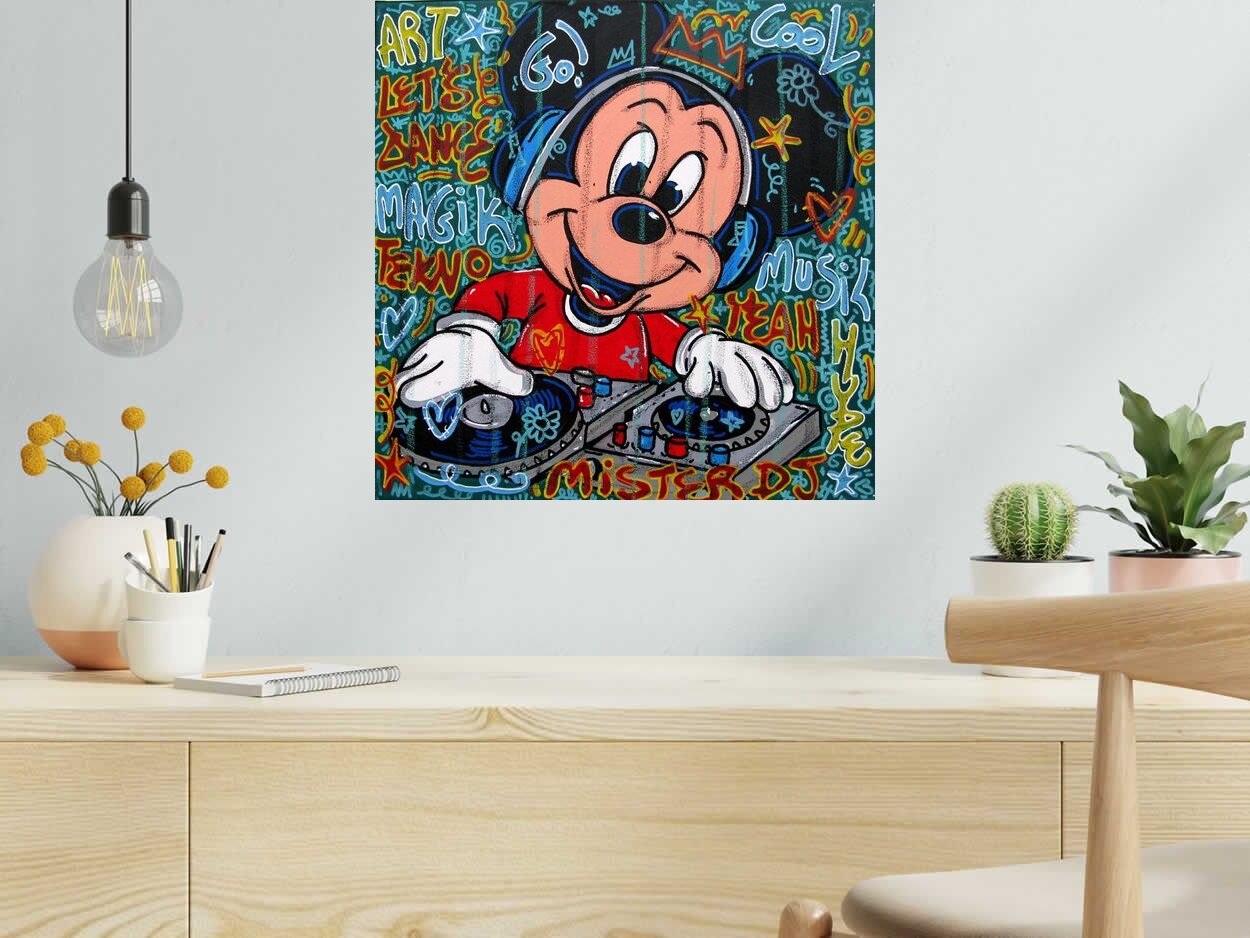Peinture DJ MM de RICO SAB dans un intérieur – 50 × 50 cm