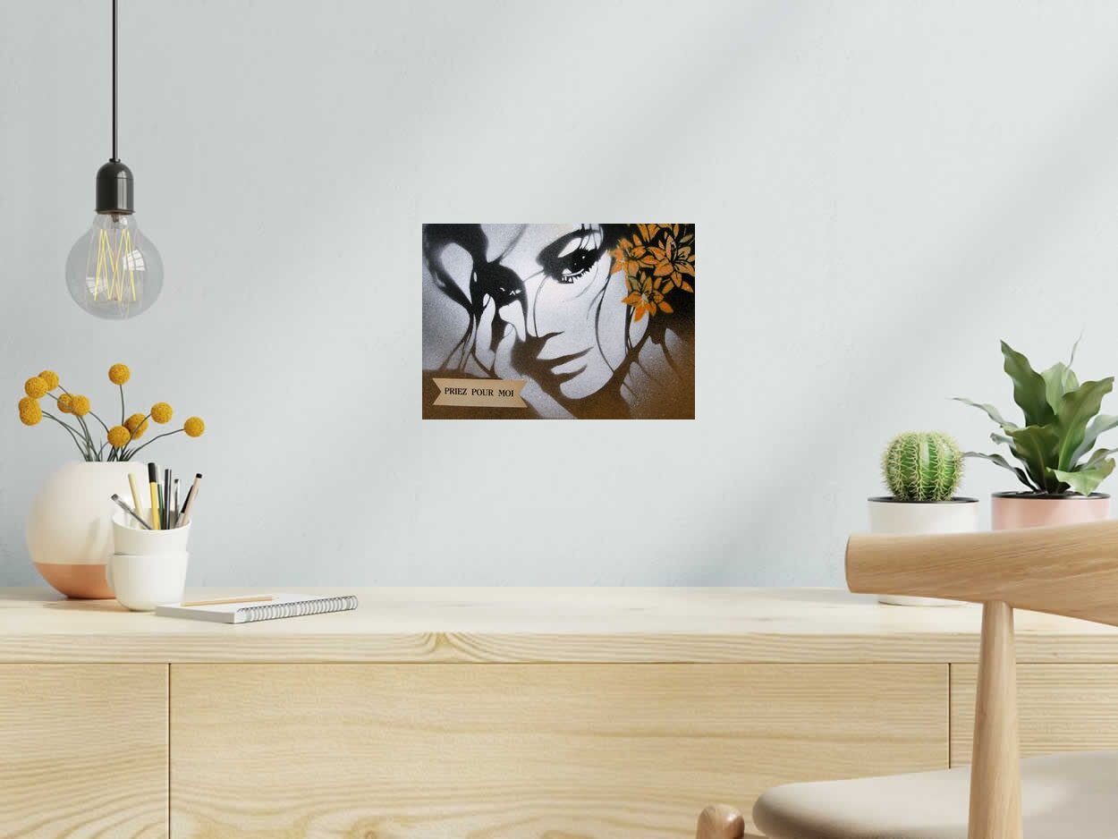 Peinture Priez pour moi de KARO TRASS dans un intérieur – 30 × 21 cm