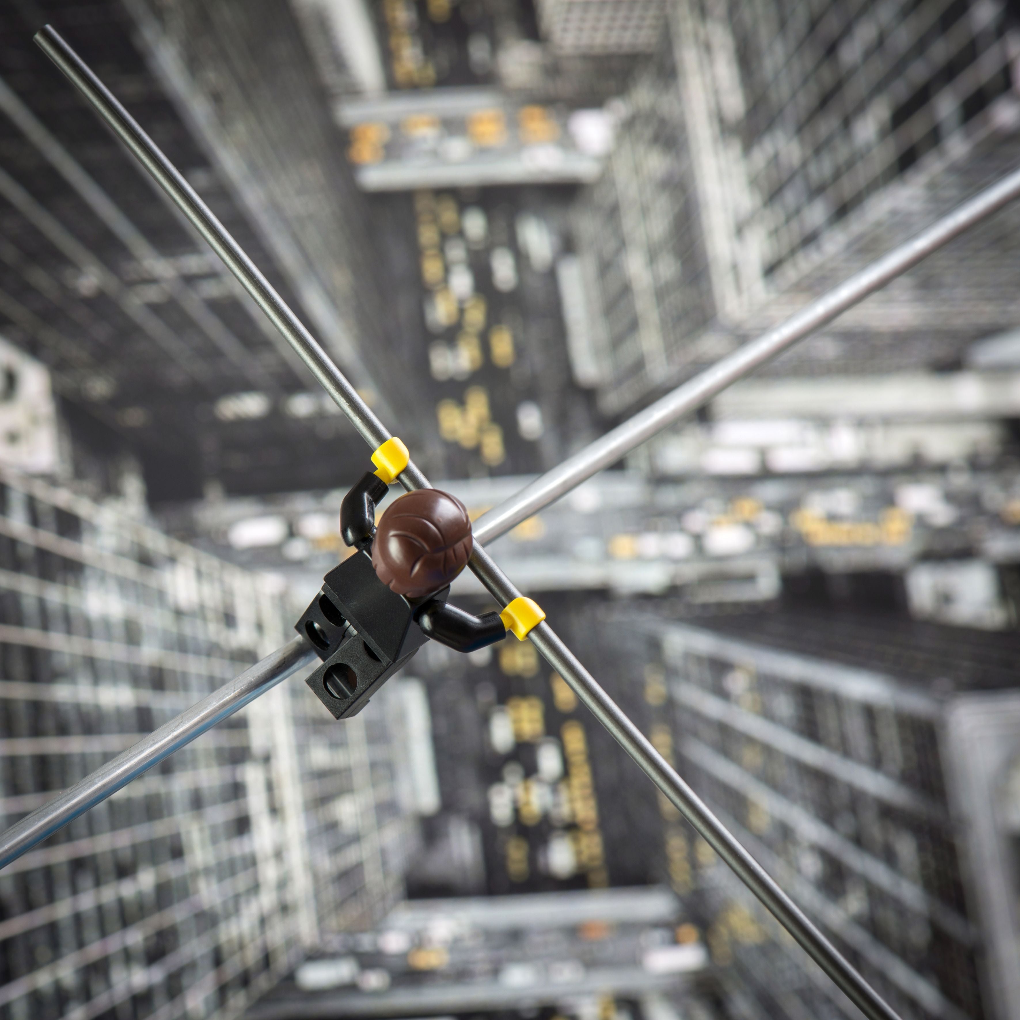 Photographie graphique petit format THE WALK – SAMSOFY – 30 × 30 cm