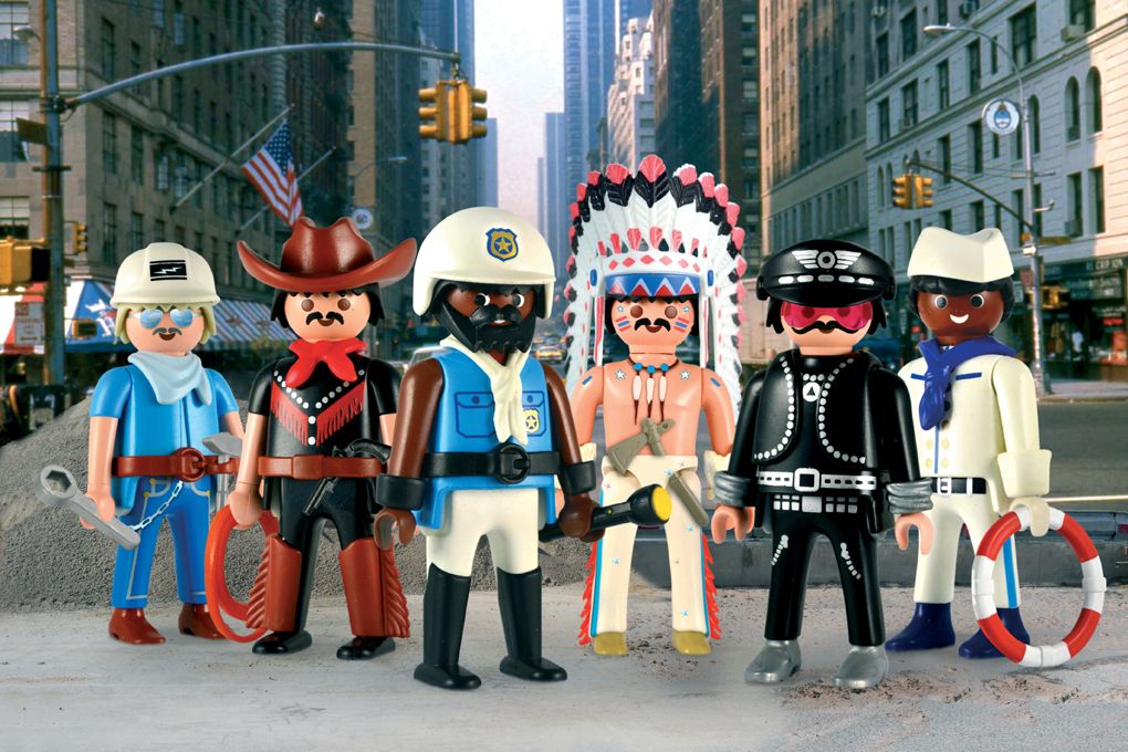 Photographie petit format VILLAGE PEOPLE – RICHARD UNGLIK – 36 × 24 cm