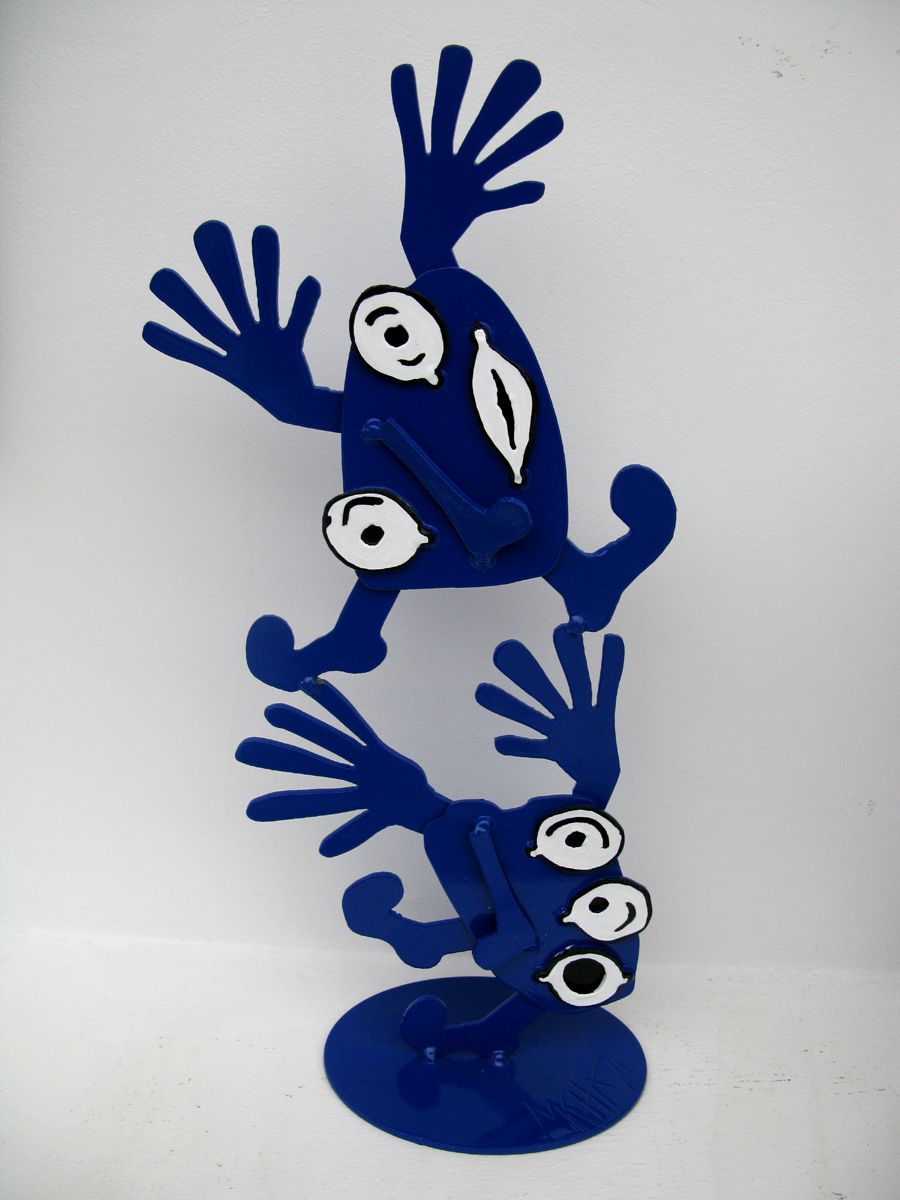 Sculpture en métal et acrylique de MICHADU, Michadette 4 bleue, petit format 21 x 45 cm
