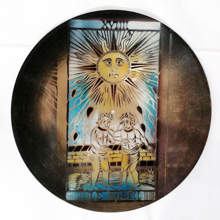 Sculpture figuratif petit format LE SOLEIL – ARTISTE OUVRIER – 25 × 25 cm
